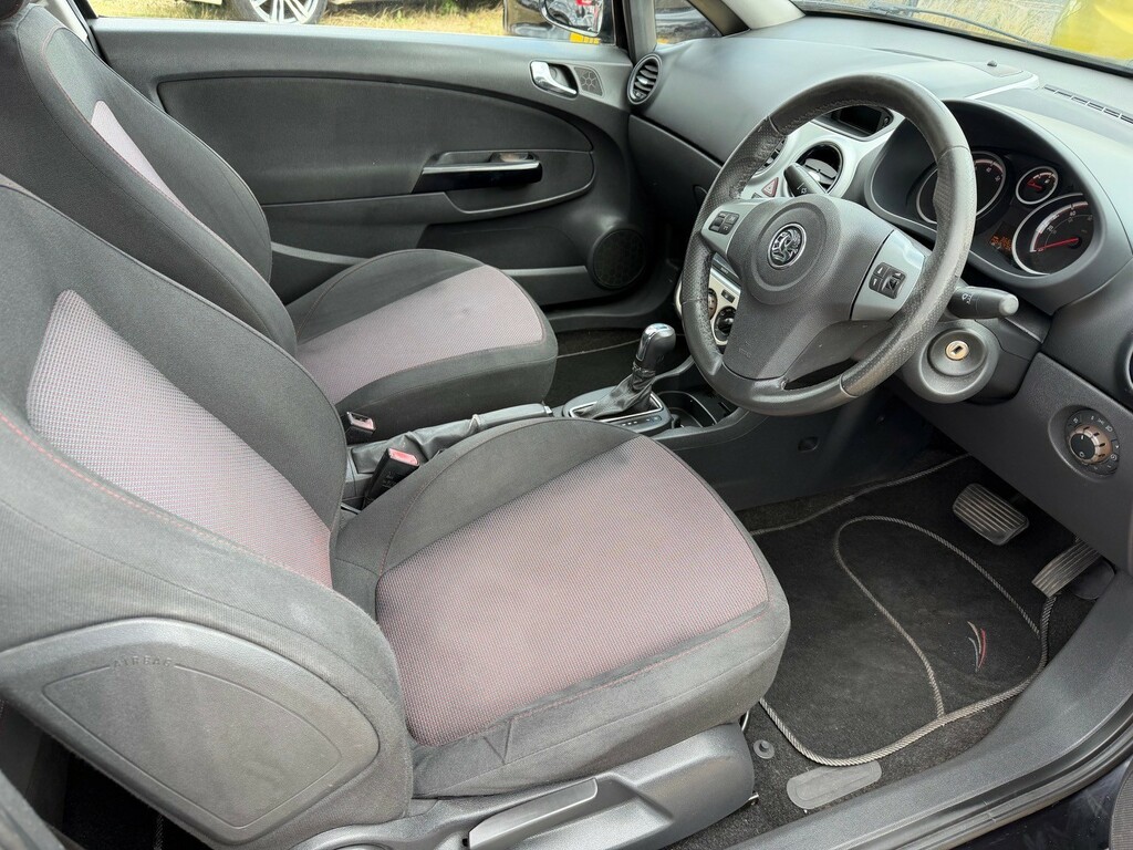 Vauxhall Corsa 1.4I 16V Club Silver #9