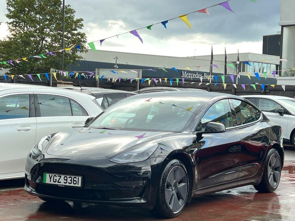 Tesla Model 3 Saloon Black #6