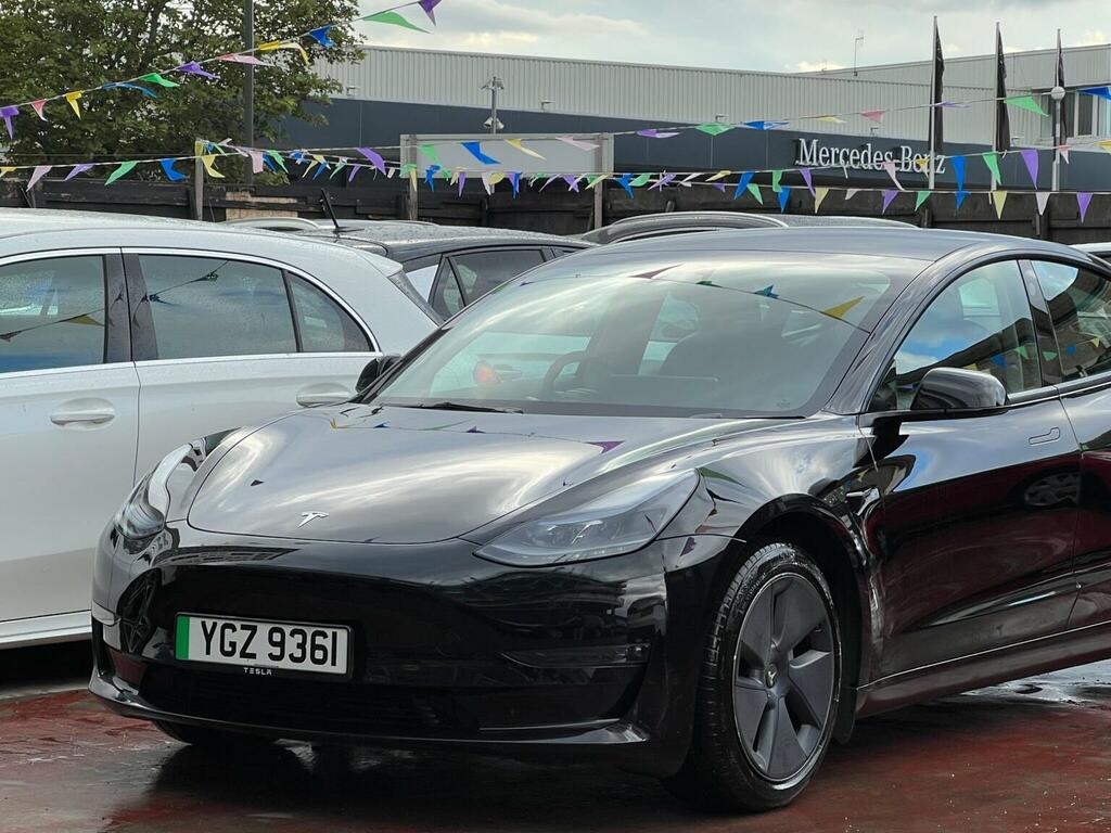 Tesla Model 3 Saloon Black #3