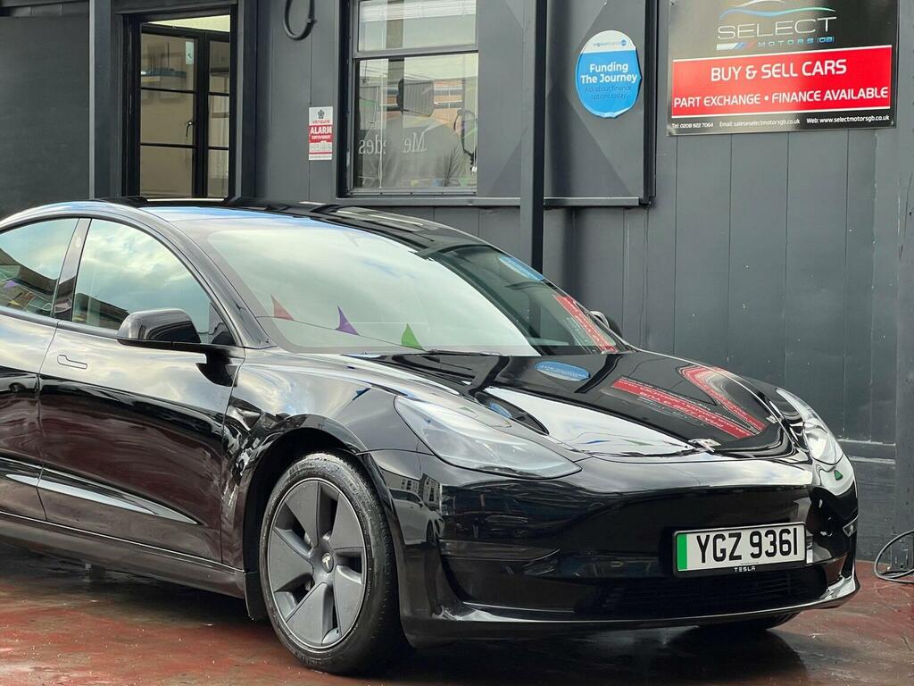 Tesla Model 3 Saloon Black #5