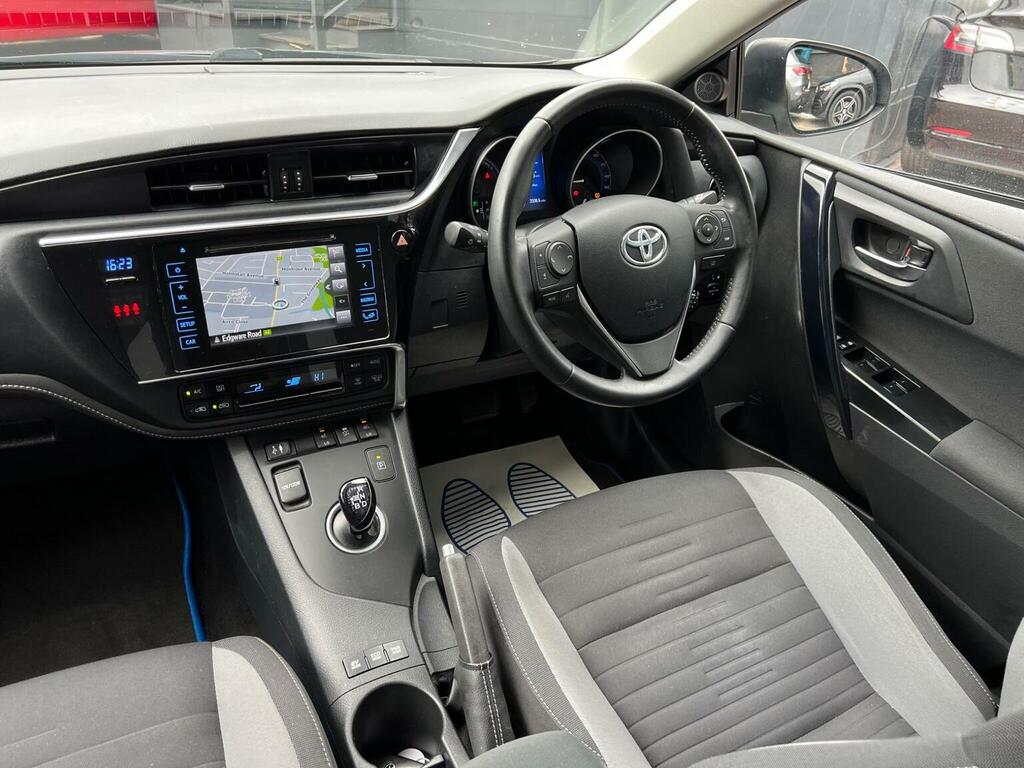 Toyota Auris 1.8L Excel Blue #17