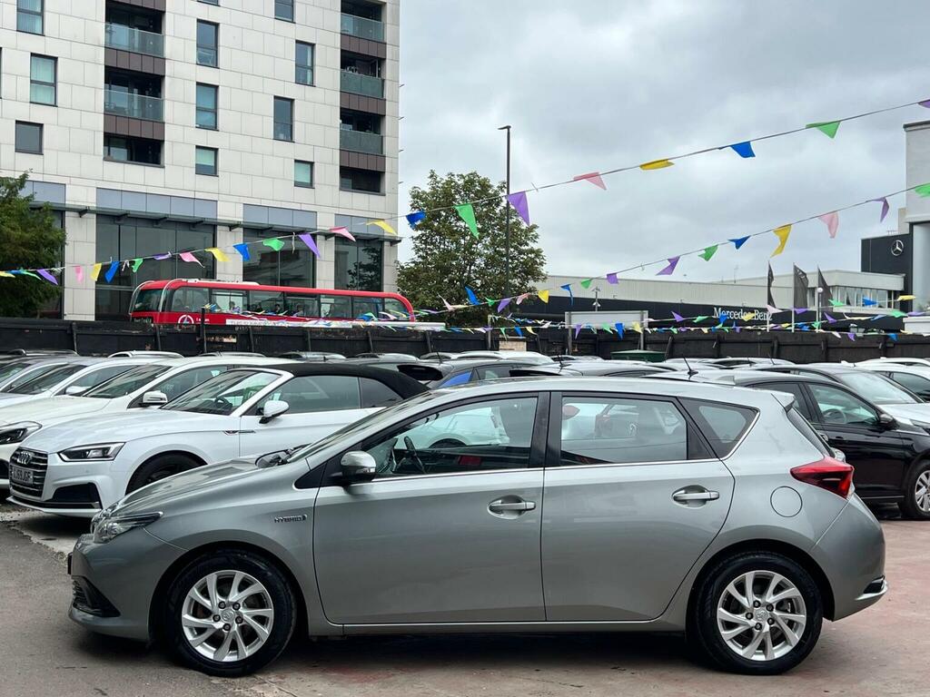 Toyota Auris 1.8L Excel Blue #8