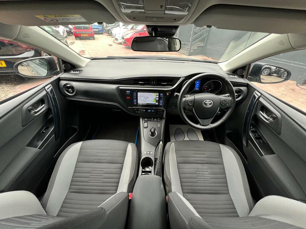 Toyota Auris 1.8L Excel Blue #15