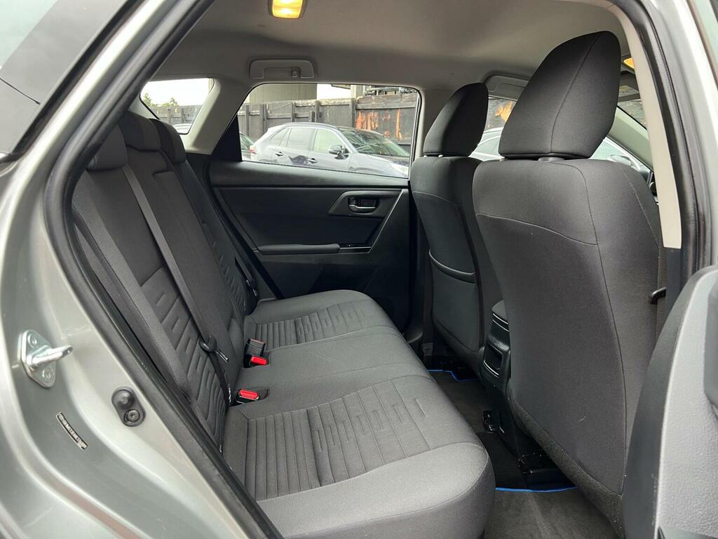 Toyota Auris 1.8L Excel Blue #25