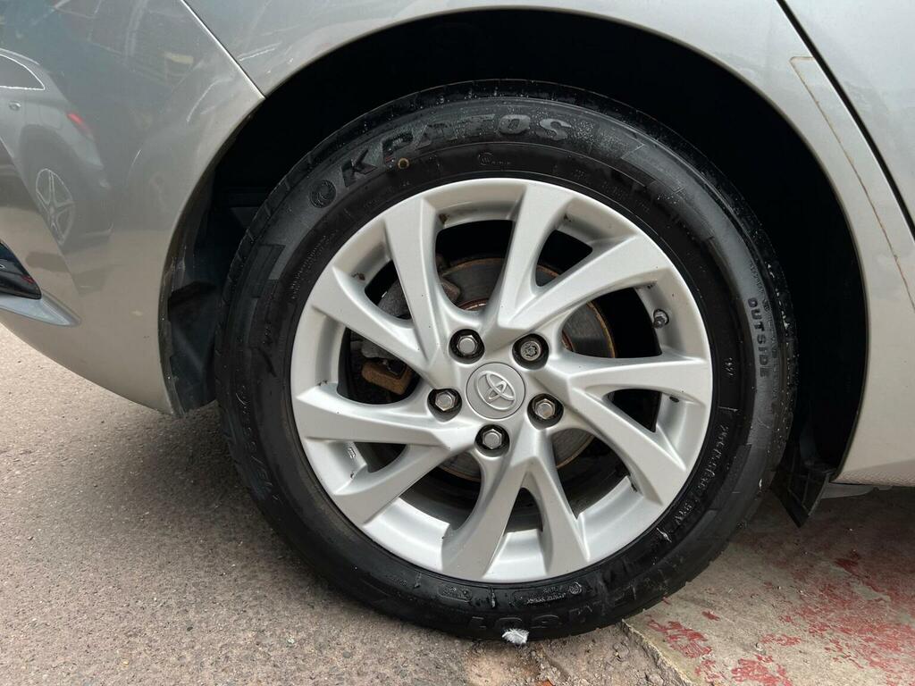 Toyota Auris 1.8L Excel Blue #35