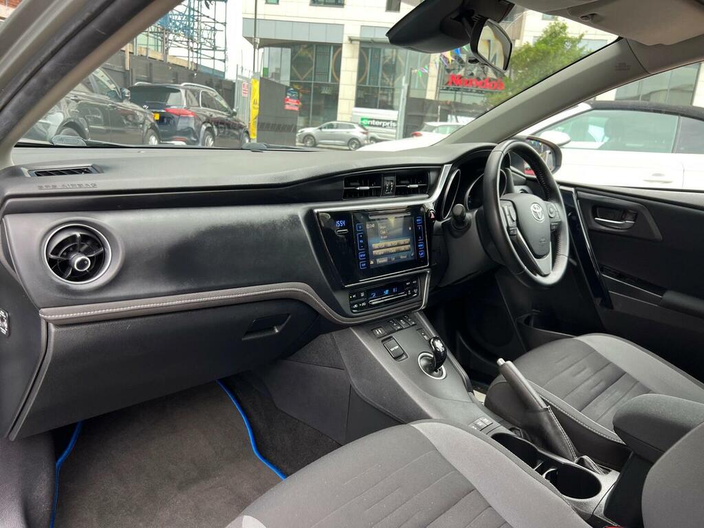 Toyota Auris 1.8L Excel Blue #13