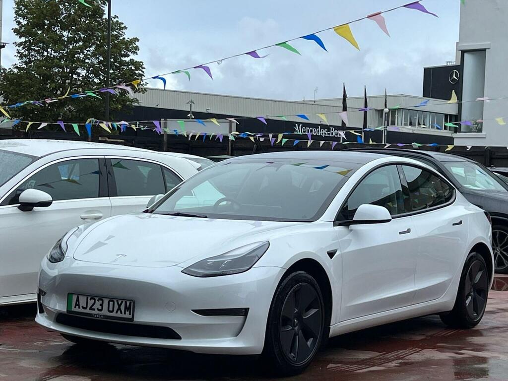 Tesla Model 3 Saloon White #6