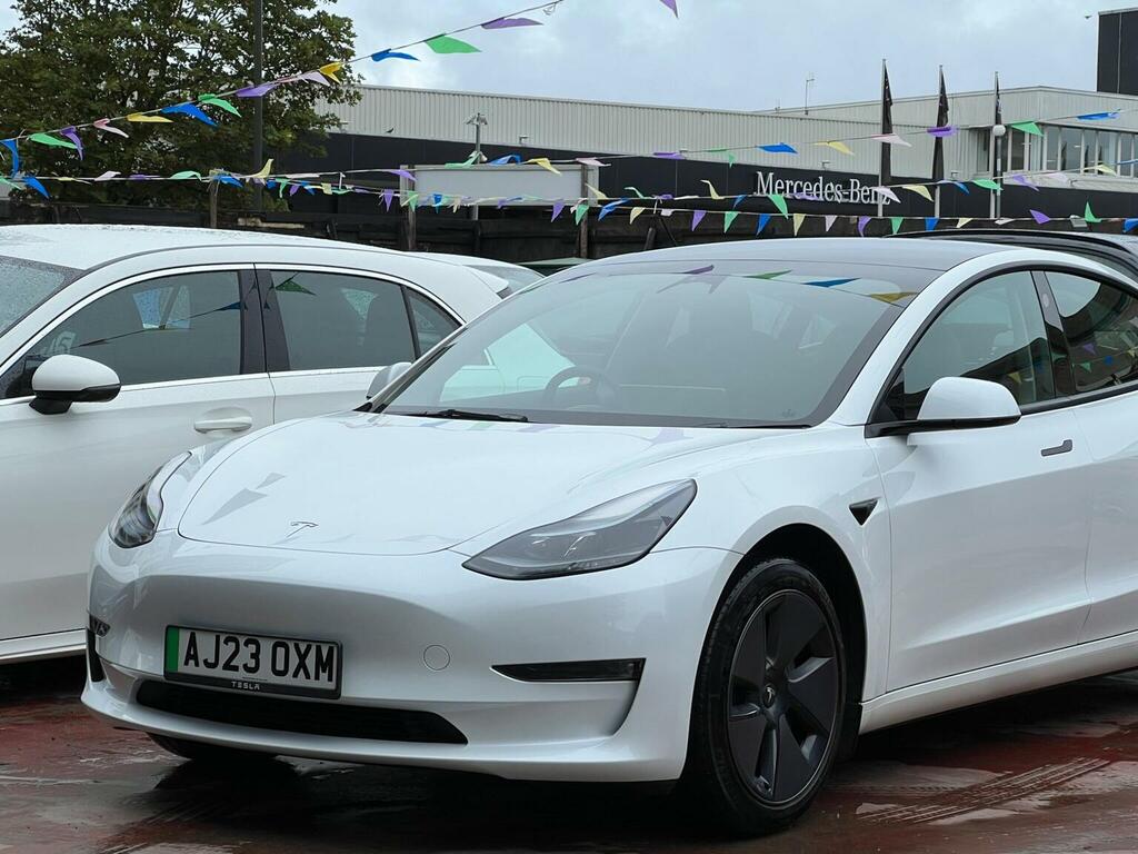 Tesla Model 3 Saloon White #3
