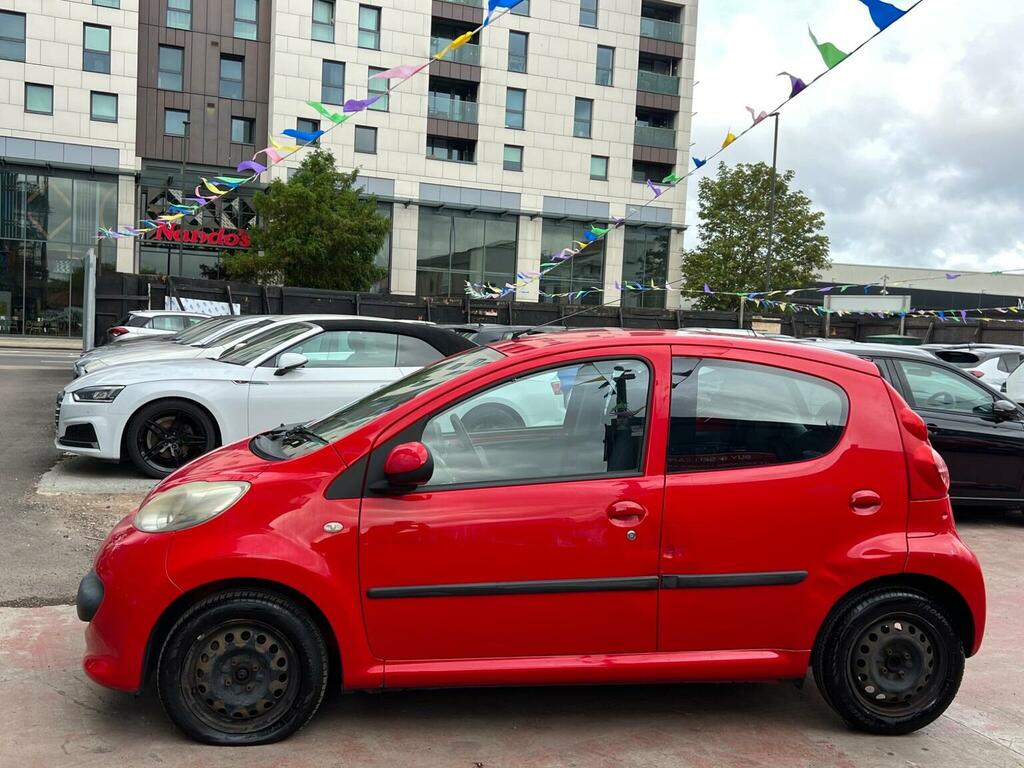 Peugeot 107  Black #8