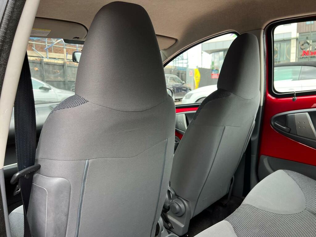 Peugeot 107  Black #35