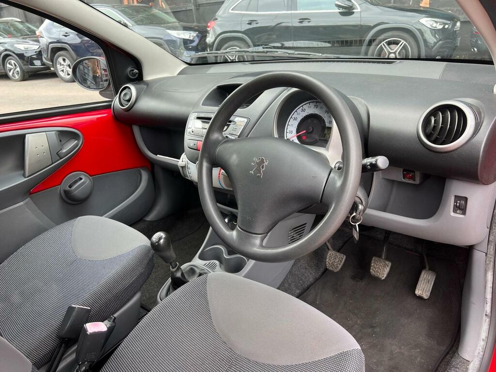 Peugeot 107  Black #14