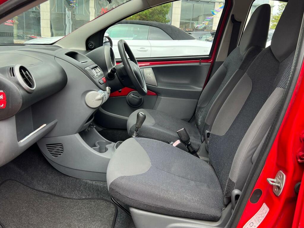 Peugeot 107  Black #33