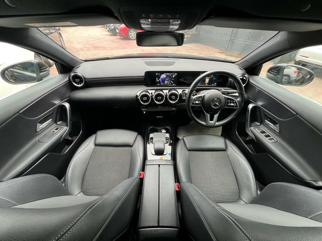 Mercedes-Benz A Class 1.5 A180d Sport 7G-dct Euro 6 Ss Black #2