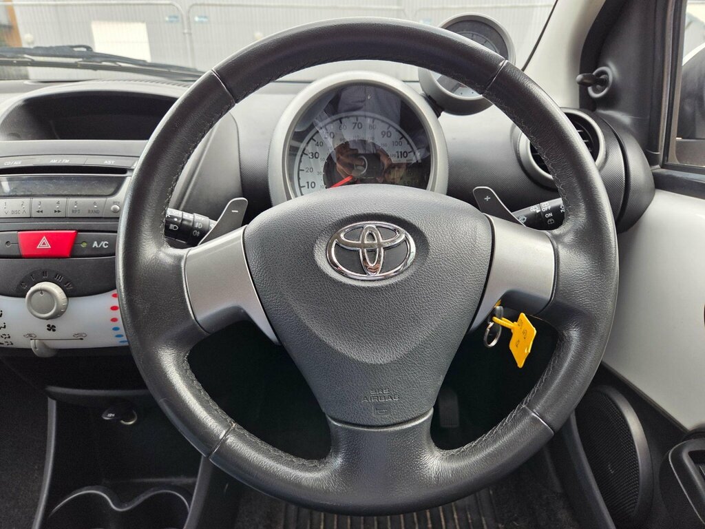Toyota Aygo 1.0 Vvt-i Fire Multimode White #27