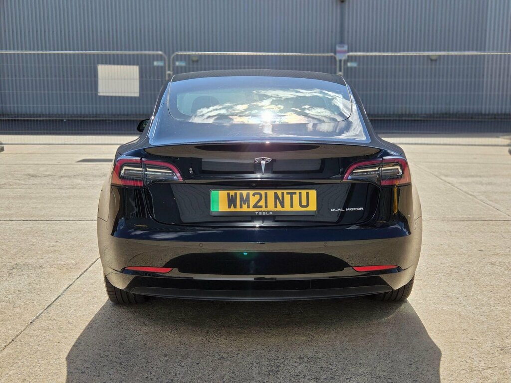 Tesla Model 3 Standard Range Plus Saloon Rwd White #14