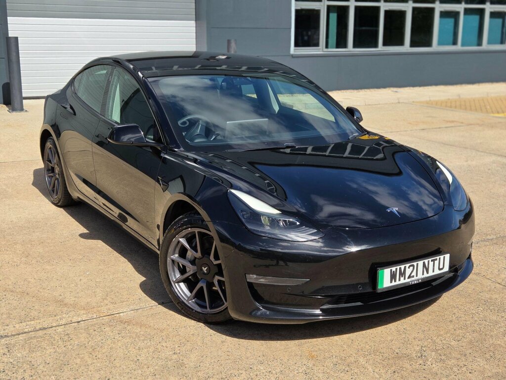 Tesla Model 3 Dual Motor Long Range 4Wde Black