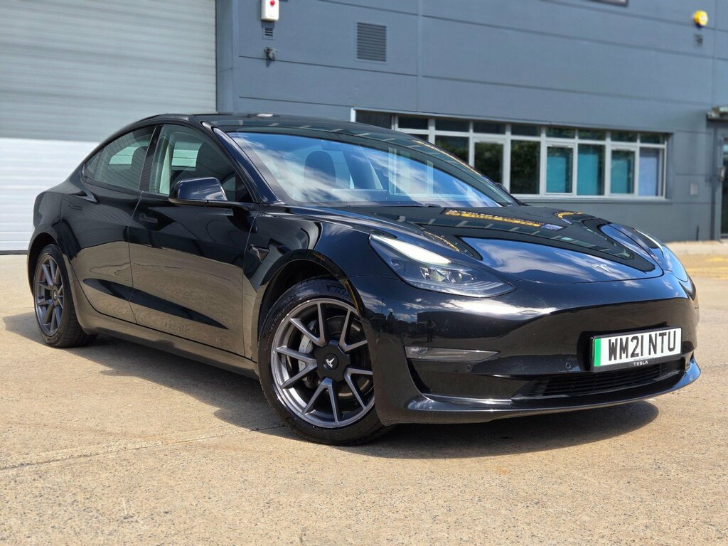 Tesla Model 3 Standard Range Plus Saloon Rwd White #11