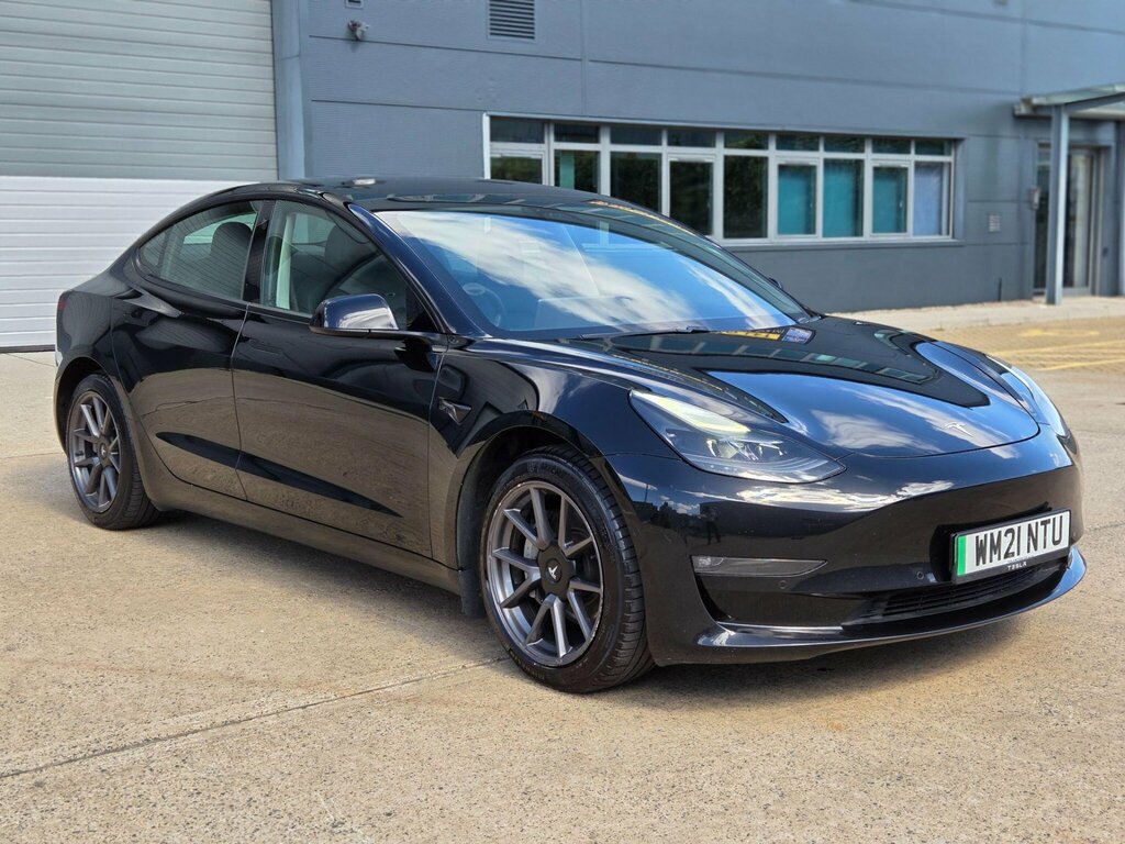 Tesla Model 3 Standard Range Plus Saloon Rwd White #49
