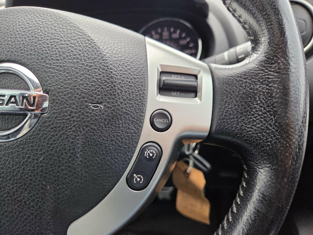 Nissan Qashqai Acenta Black #33