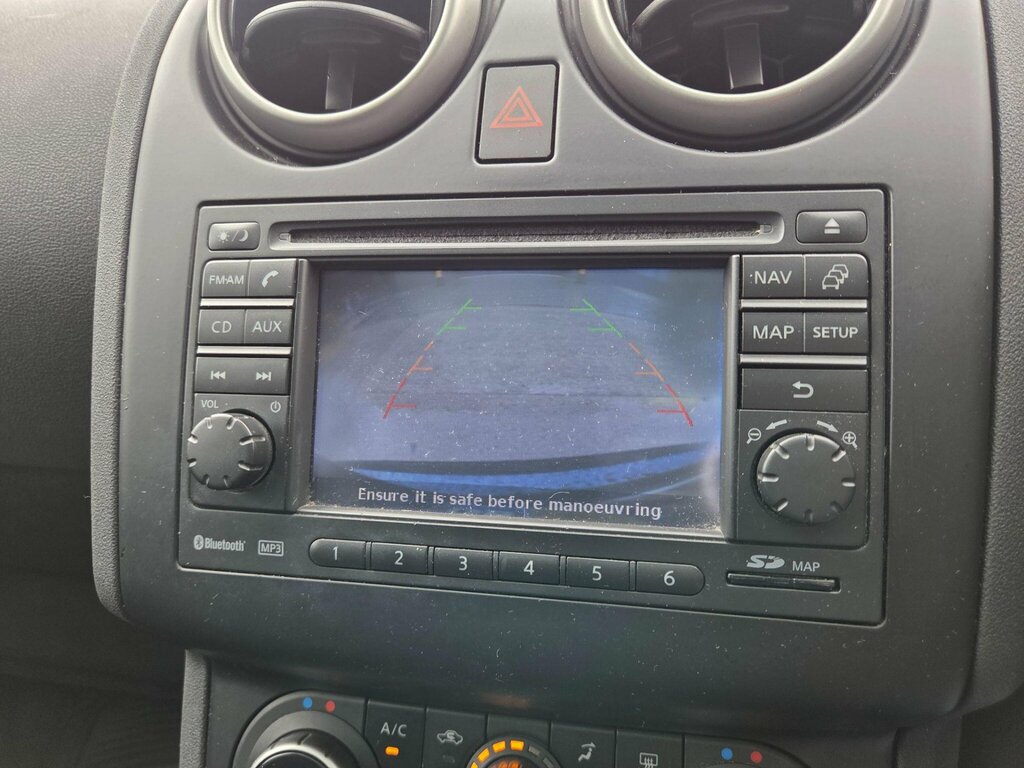 Nissan Qashqai Acenta Black #35