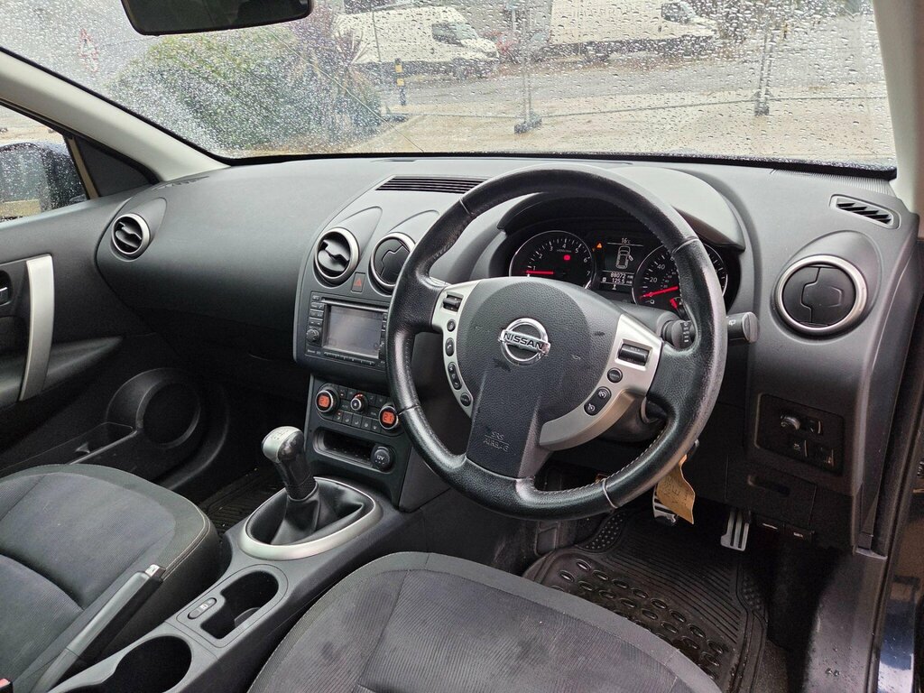 Nissan Qashqai Acenta Black #14
