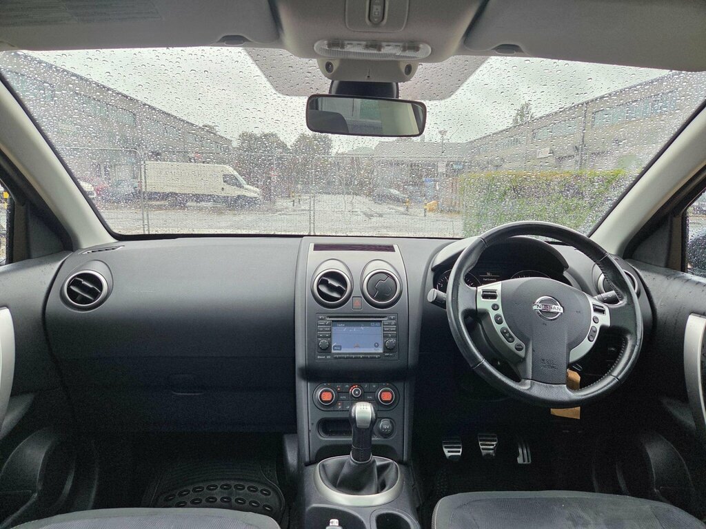 Nissan Qashqai Acenta Black #4