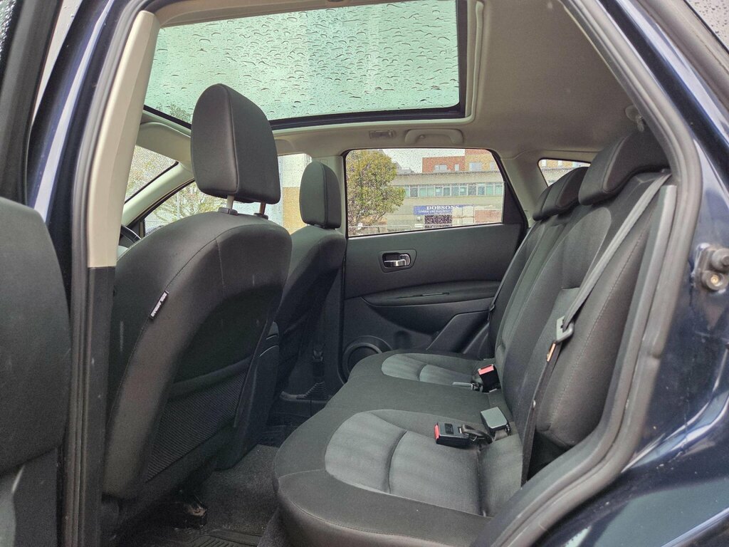 Nissan Qashqai Acenta Black #20