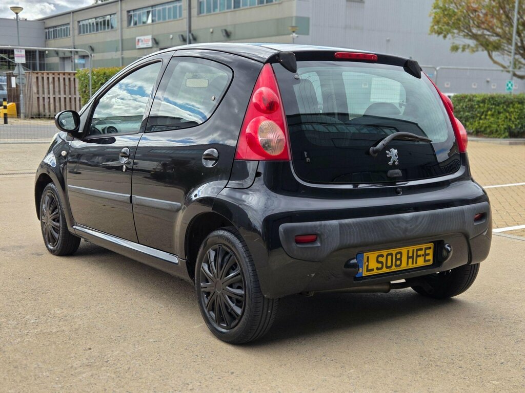 Peugeot 107 1.0 12V Urban 2 Tronic Euro 4 Black #3