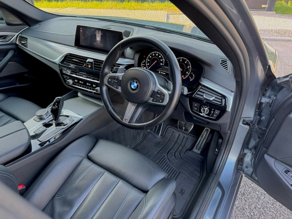 BMW 5 Series #12
