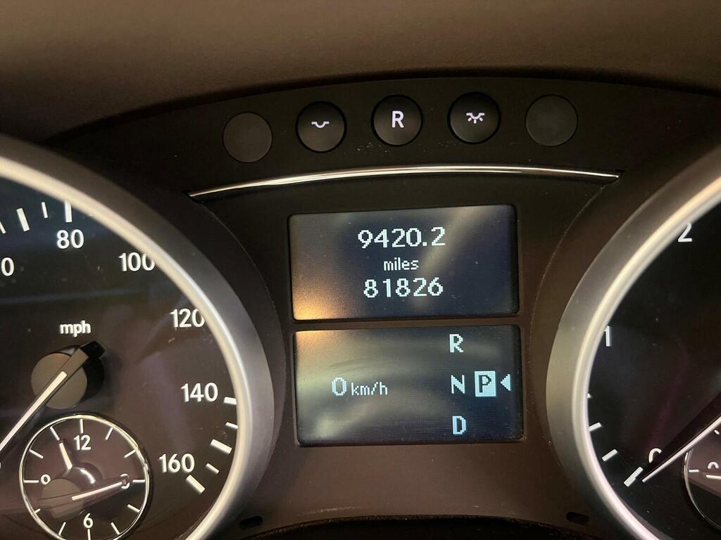 Mercedes-Benz M Class Silver #17