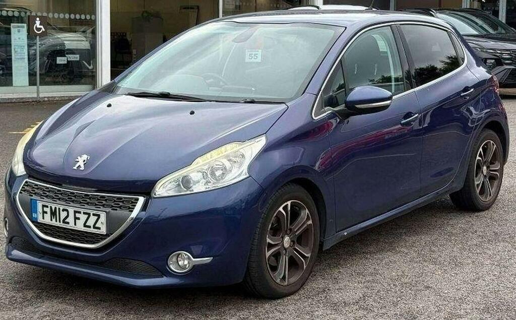 Peugeot 208 1.6 E-hdi Allure Euro 5 Ss Blue #2