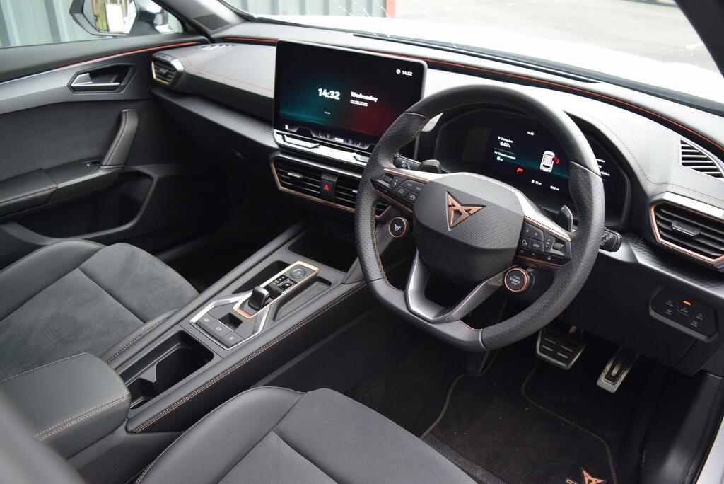 Cupra Formentor 1.5 Ehybrid 204 V2 Dsg White #3