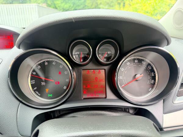 Vauxhall Mokka S White #25
