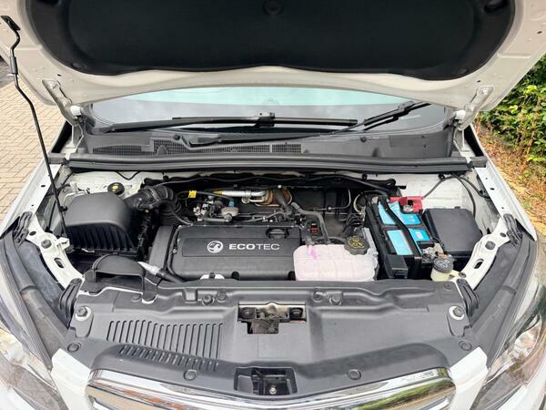 Vauxhall Mokka S White #32