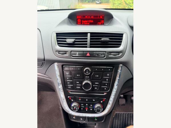 Vauxhall Mokka S White #20