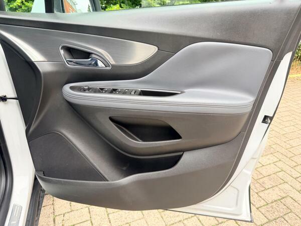 Vauxhall Mokka S White #28