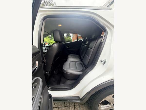 Vauxhall Mokka S White #19