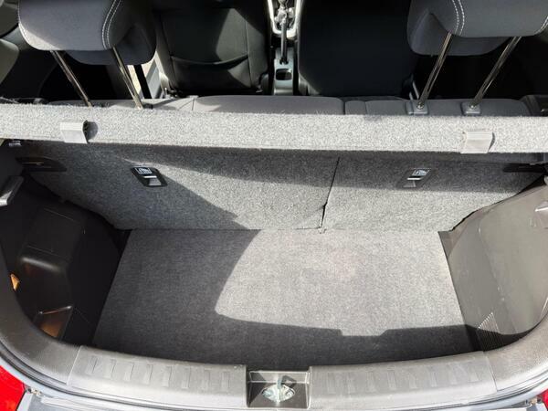 Suzuki Swift Sz2 5-Door Grey #37