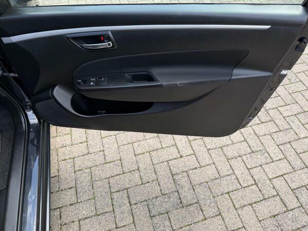 Suzuki Swift Sz2 5-Door Grey #24