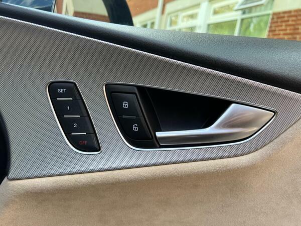 Audi A7 3.0 Tdi Quattro Black Edition S Tronic Red #27