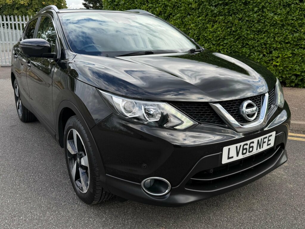 Nissan Qashqai 1.2 Dig-t N-connecta 2Wd Euro 6 Ss Black