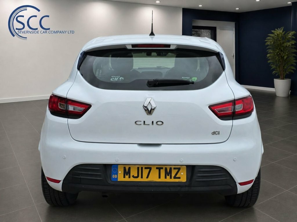 Renault Clio 1.5L Play White #4