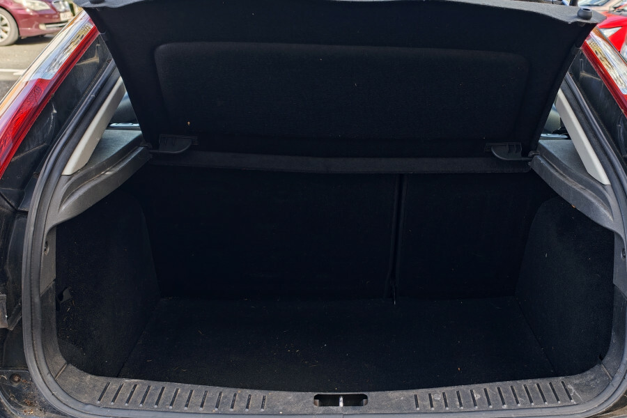 Ford Focus Focus Zetec Climate T Silver #22