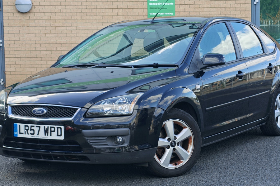 Ford Focus Focus Zetec Climate T Silver #2