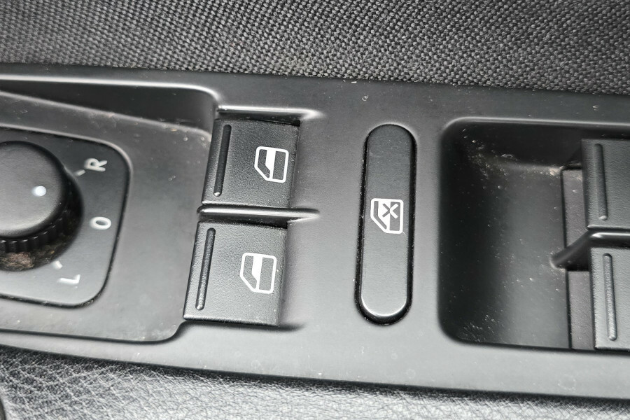 Volkswagen Passat S Tdi Bluemotion Technology Black #41