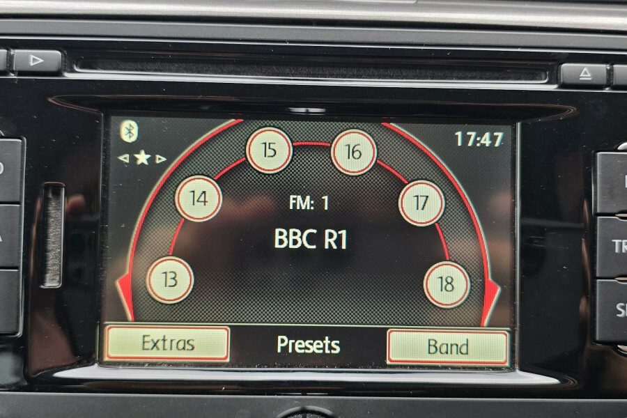Volkswagen Passat S Tdi Bluemotion Technology Black #31
