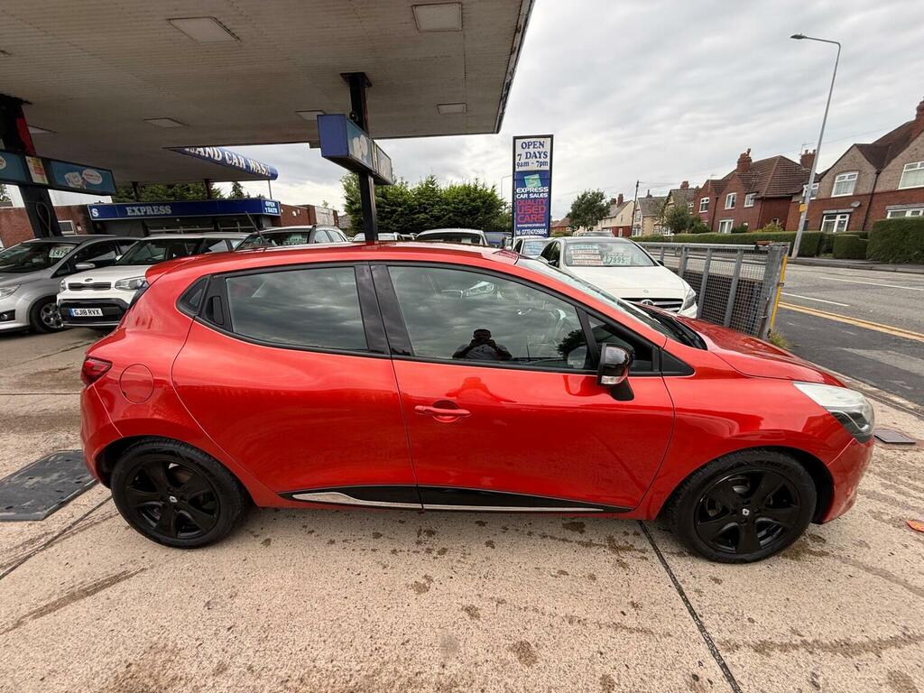 Renault Clio Hatchback 1.5 Dci Dynamique Medianav Euro 5 Ss LP15KXC Red