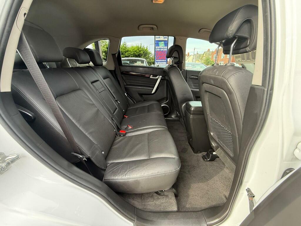 Chevrolet Captiva Black #21