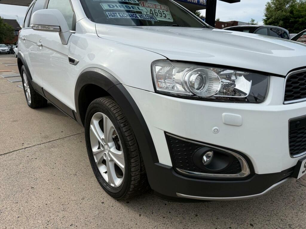 Chevrolet Captiva Black #13