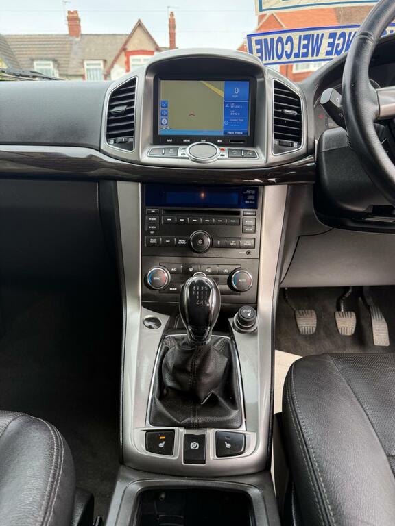 Chevrolet Captiva Black #19